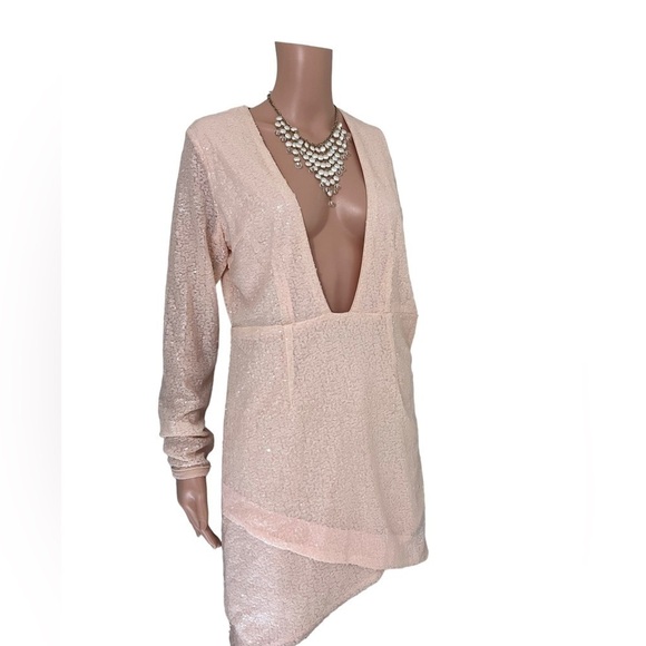 Tobi Georgia Peach Sequins Party Deep V Mini Dress - Picture 1 of 14